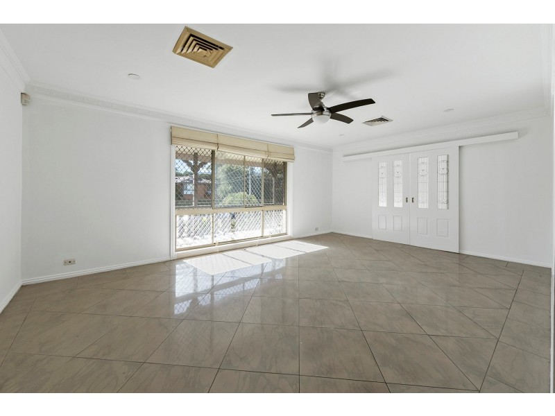 100 Renton Avenue, Moorebank NSW 2170