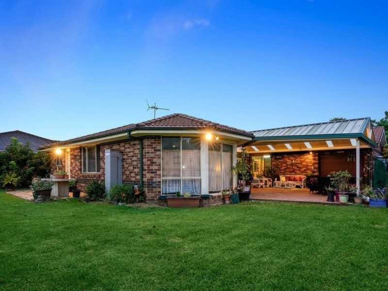 6 Implexa Court, Wattle Grove NSW 2173