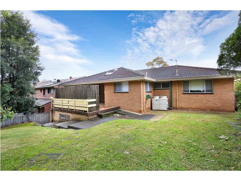 9 Yvonne Crescent, Georges Hall NSW 2198