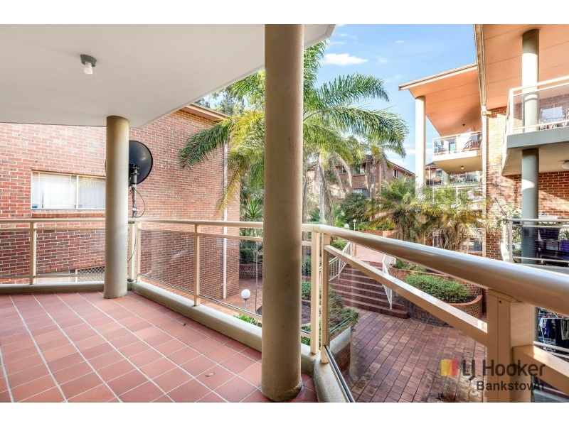 24/6 Sir Joseph Banks Street, Bankstown NSW 2200