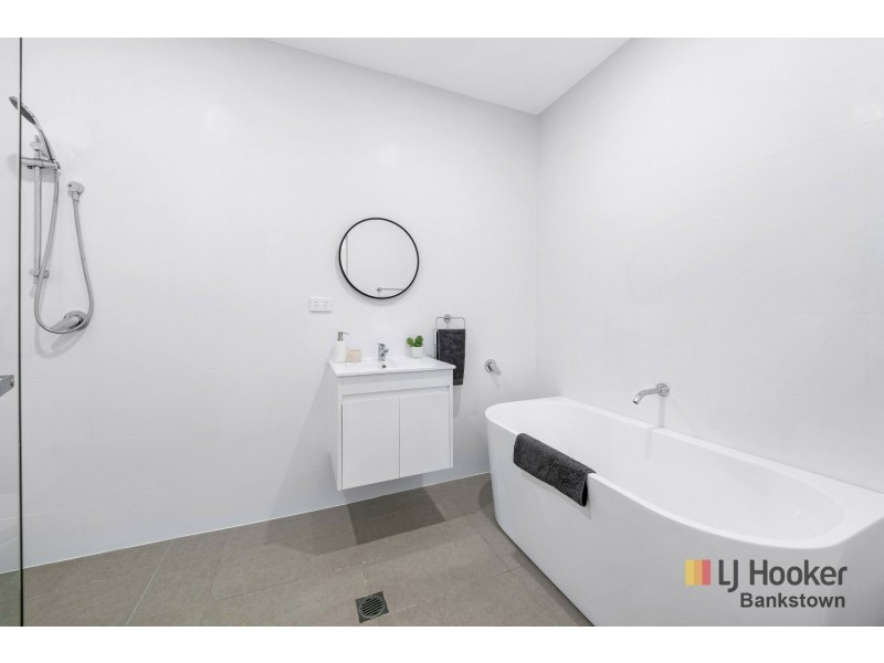 4/41 Balanada Avenue, Chipping Norton NSW 2170