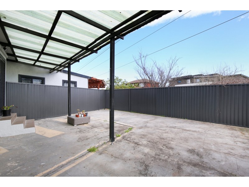 Granny Flat/1 Gowrie Avenue, Punchbowl NSW 2196
