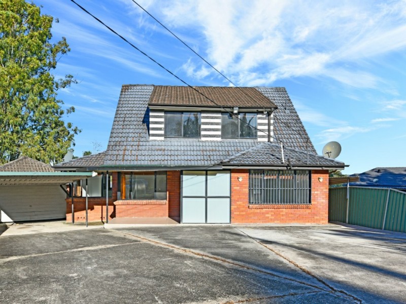 6 Arana Close, Georges Hall NSW 2198