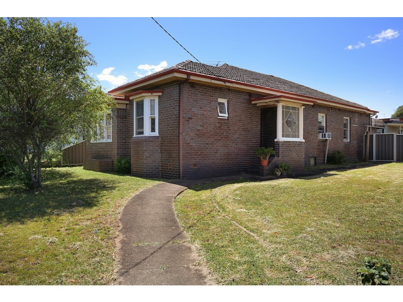 32 Lyon Avenue, Punchbowl NSW 2196