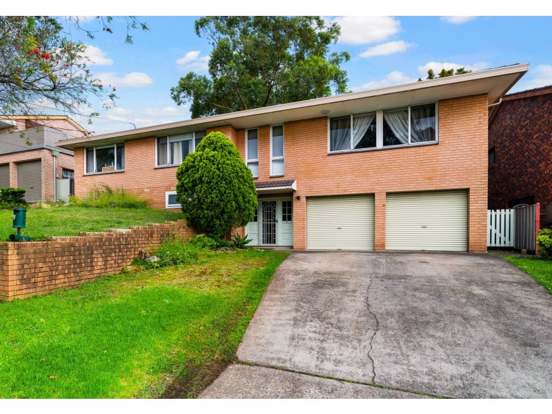9 Yvonne Crescent, Georges Hall NSW 2198