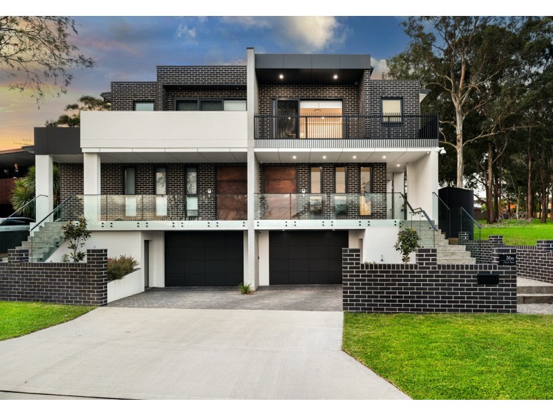 36a Sturt Avenue, Georges Hall NSW 2198