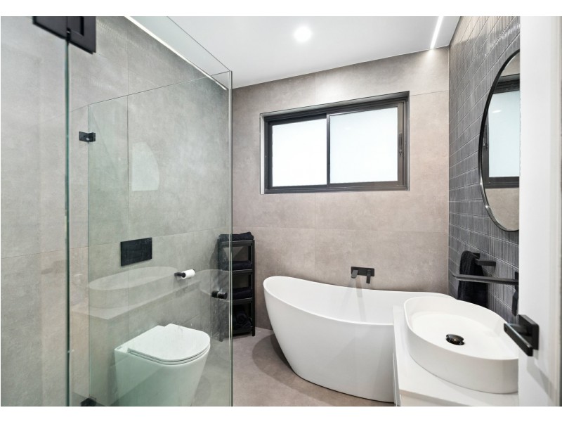 36a Sturt Avenue, Georges Hall NSW 2198