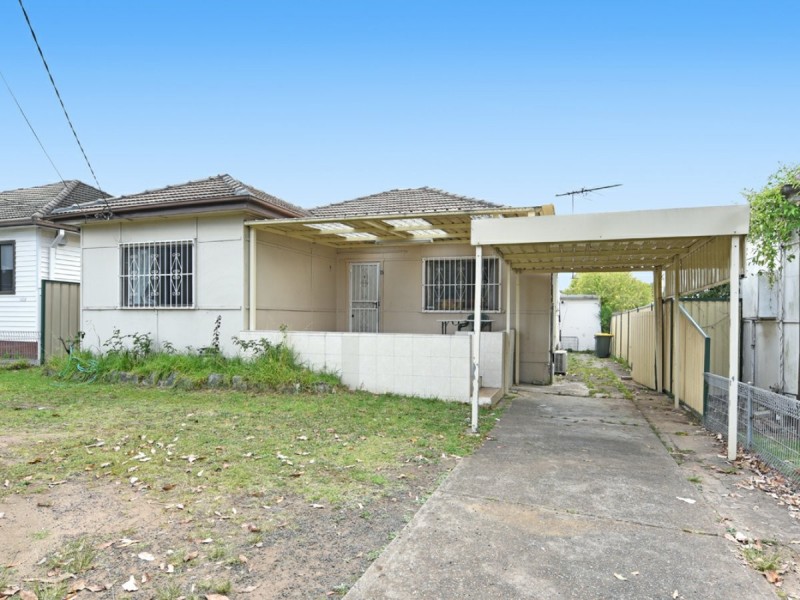 13 Cullens Road, Punchbowl NSW 2196
