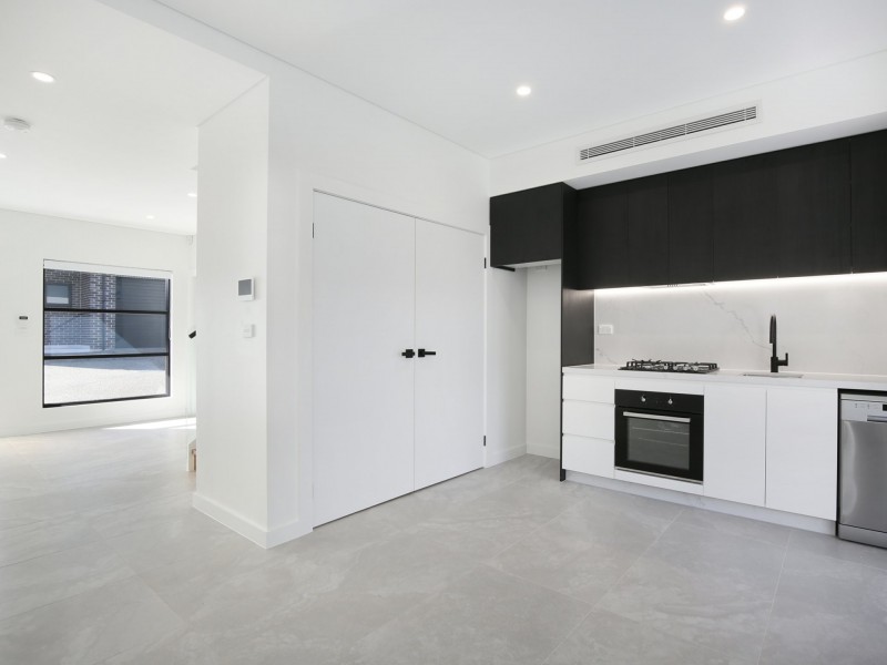 1/98B Cragg Street, Condell Park NSW 2200