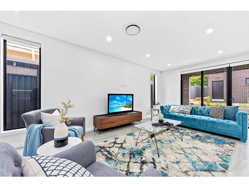 6 Hume Street, Campbelltown NSW 2560