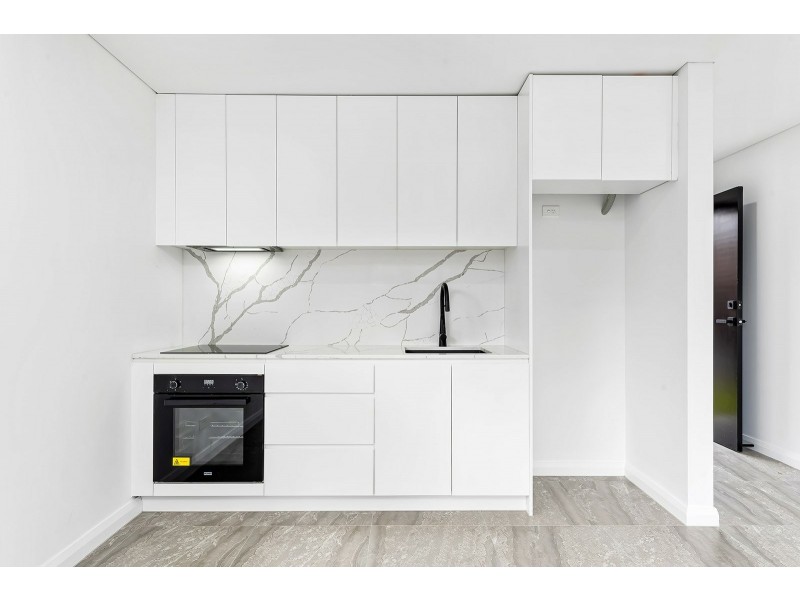 1/6 Hume Street, Campbelltown NSW 2560