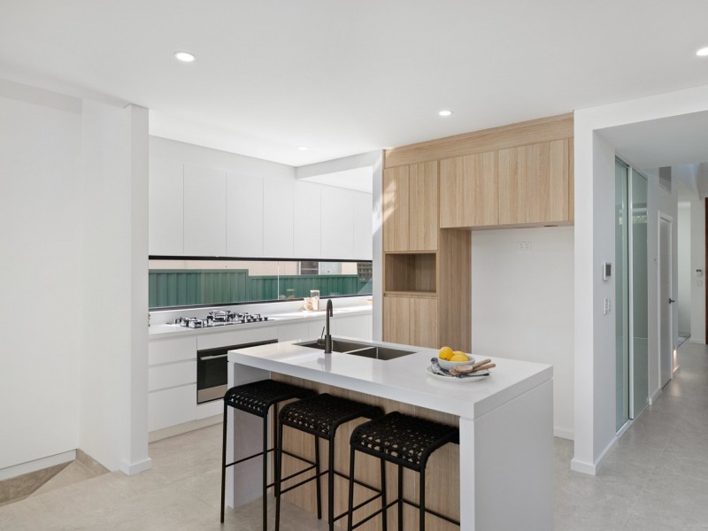 9 Monash Avenue, East Hills NSW 2213