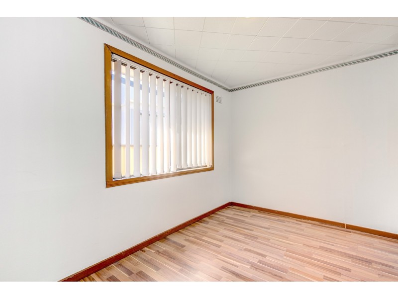 10 Bare Avenue, Lurnea NSW 2170