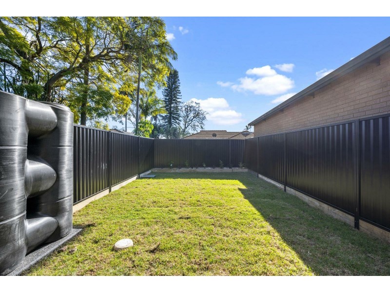 2/32 Lucas Avenue, Moorebank NSW 2170