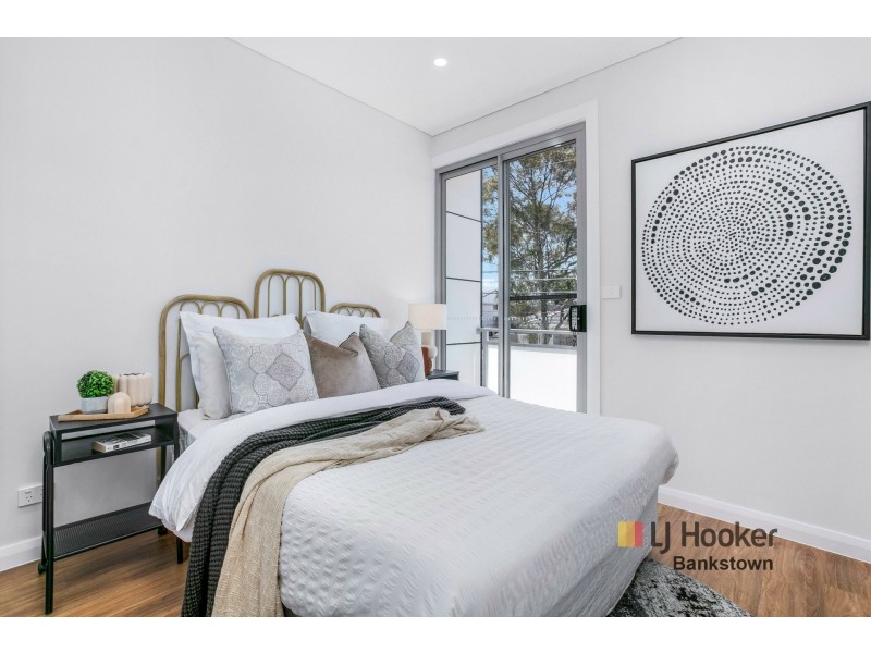 4/6 Kalimna Street, Moorebank NSW 2170