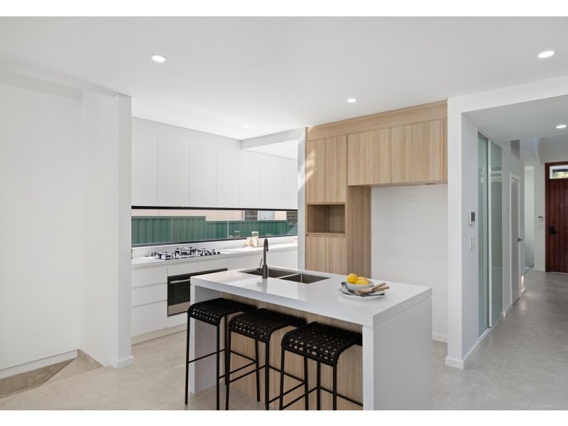 9 Monash Avenue, East Hills NSW 2213