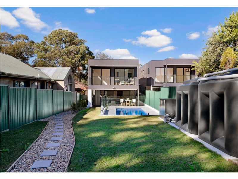 9 Monash Avenue, East Hills NSW 2213