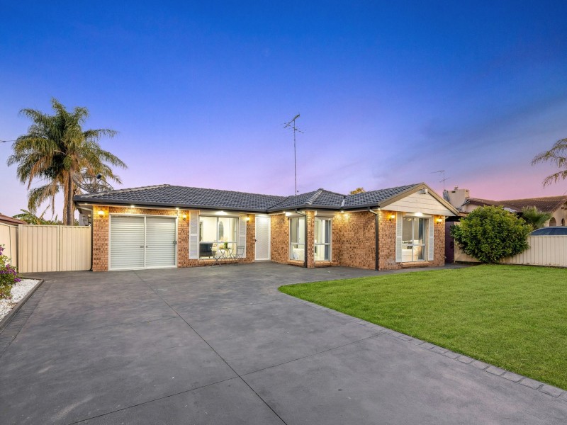 6 Albatross Avenue, Hinchinbrook NSW 2168