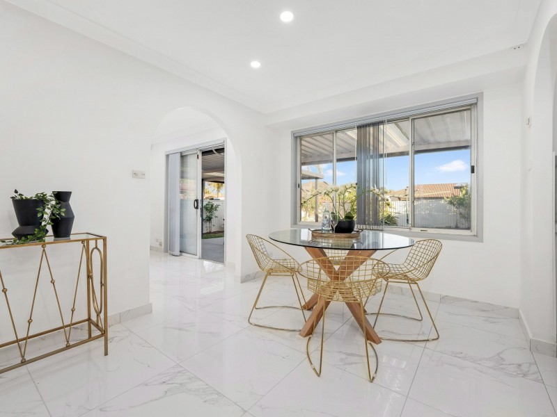 6 Albatross Avenue, Hinchinbrook NSW 2168