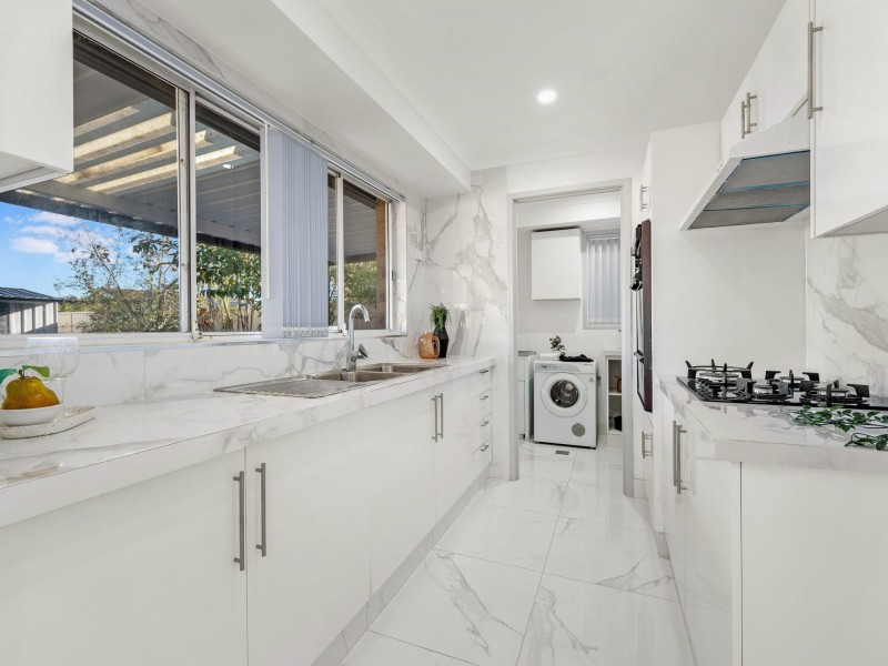 6 Albatross Avenue, Hinchinbrook NSW 2168