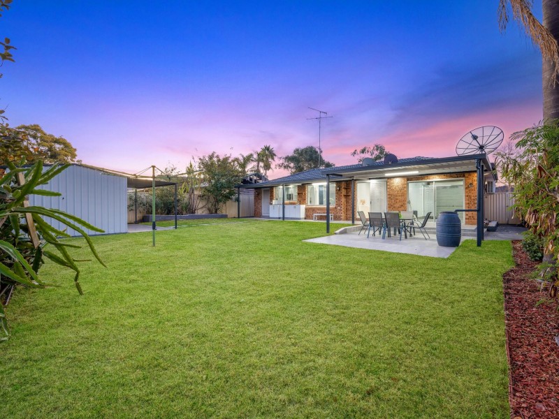 6 Albatross Avenue, Hinchinbrook NSW 2168