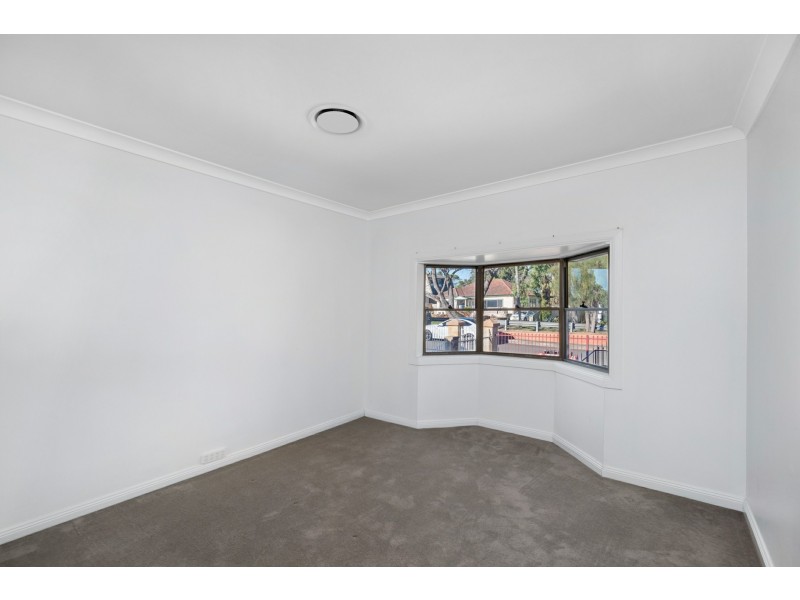 532 Henry Lawson Drive, East Hills NSW 2213