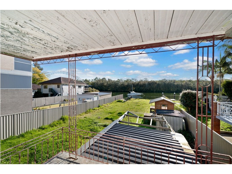 532 Henry Lawson Drive, East Hills NSW 2213