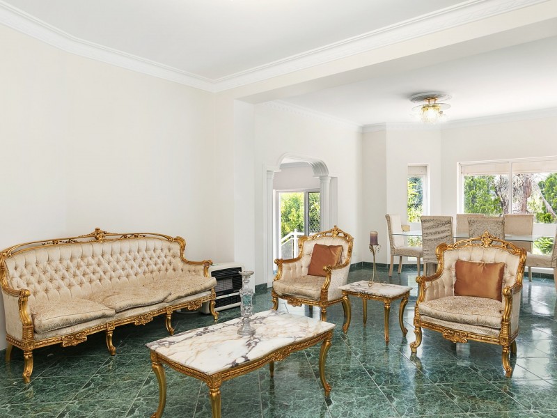 30 Cumberland Avenue, Georges Hall NSW 2198