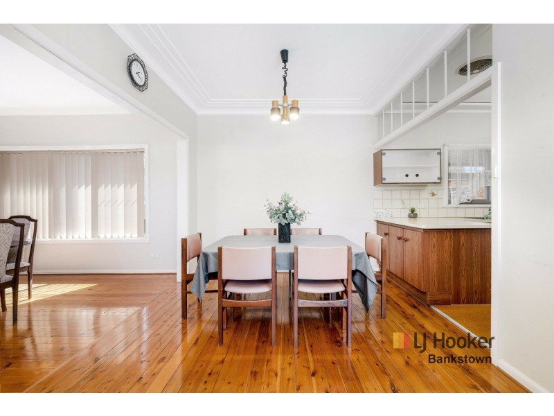 16 Gregory Crescent, Beverly Hills NSW 2209