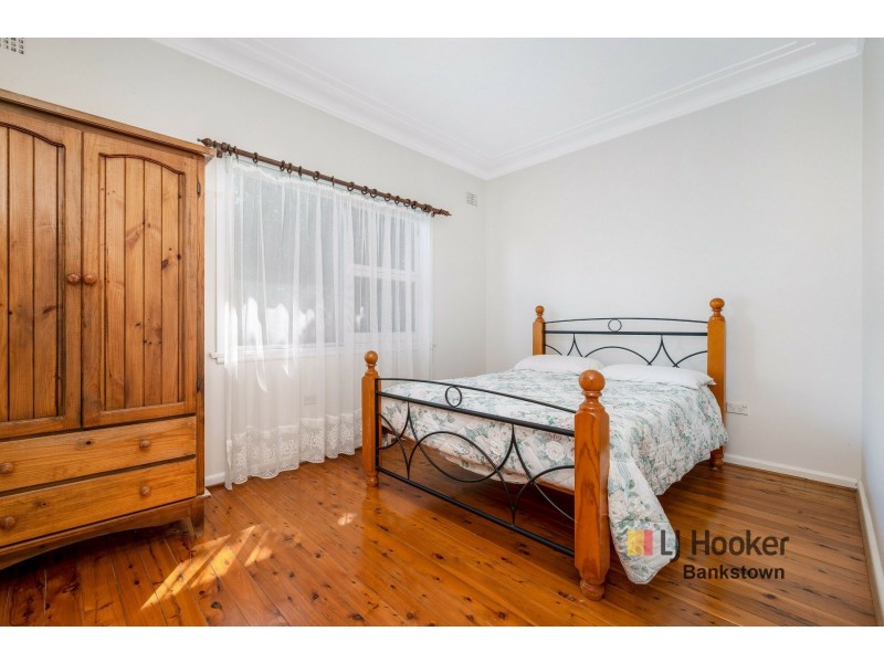 16 Gregory Crescent, Beverly Hills NSW 2209