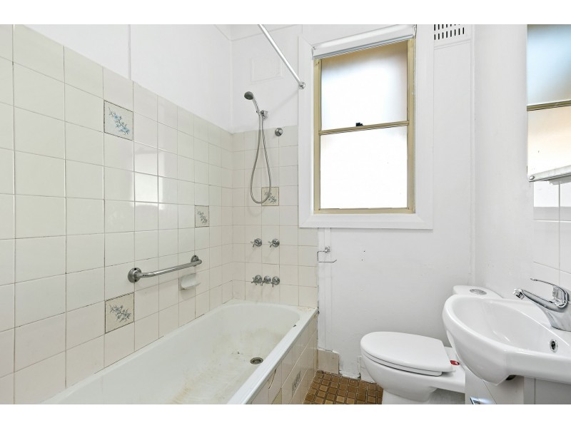 86 The Avenue, Bankstown NSW 2200