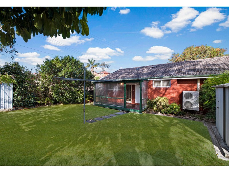 56 Caroline Crescent, Georges Hall NSW 2198