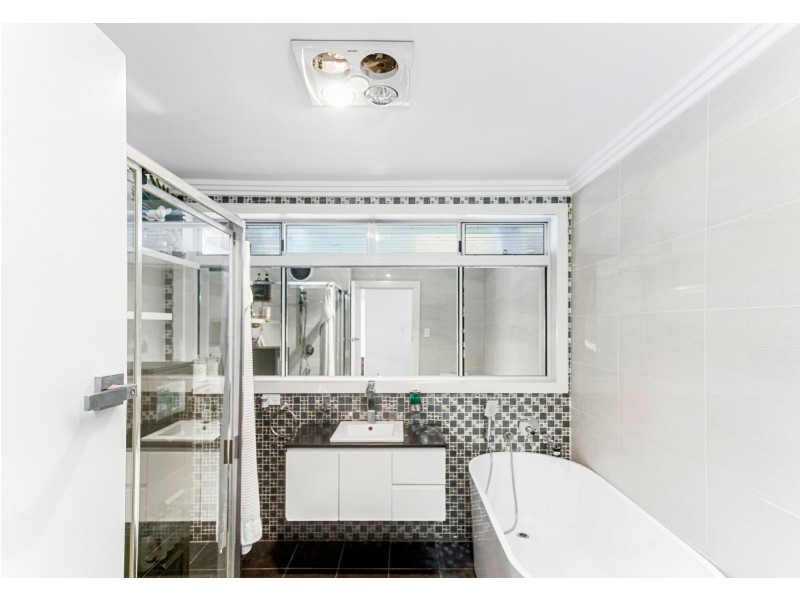 8 Haven Valley Way, Lansvale NSW 2166