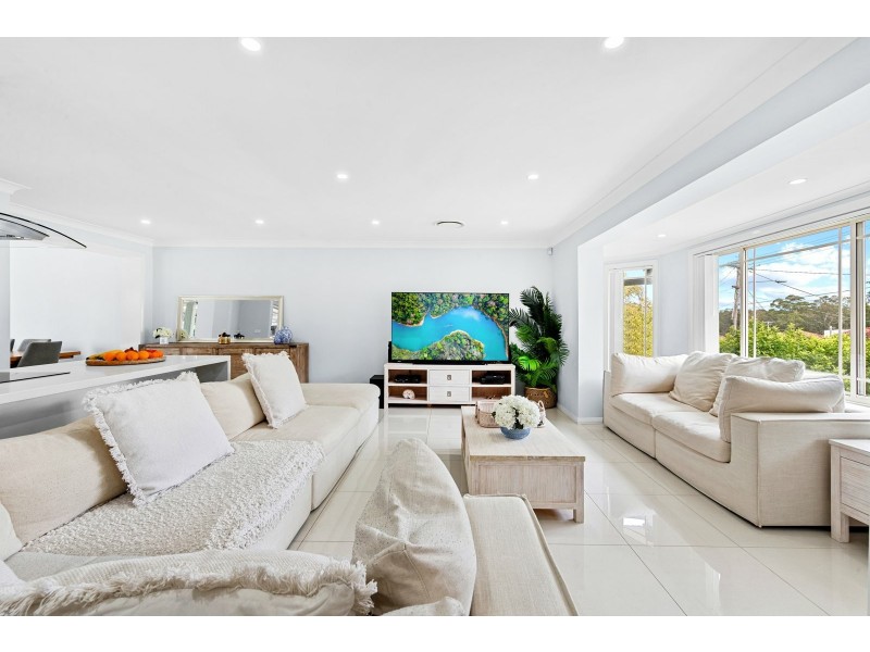 33 Wendy Avenue, Georges Hall NSW 2198