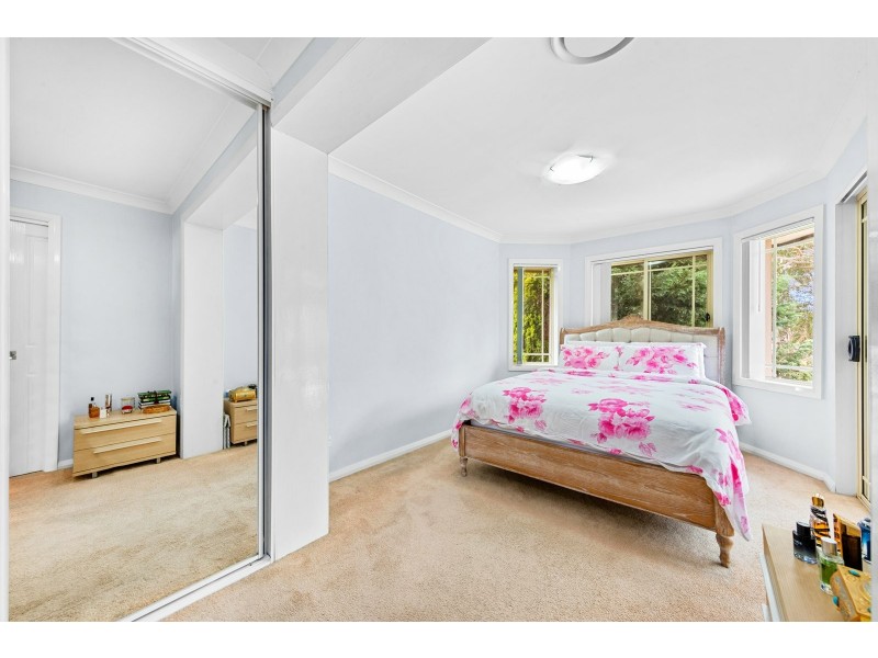 33 Wendy Avenue, Georges Hall NSW 2198