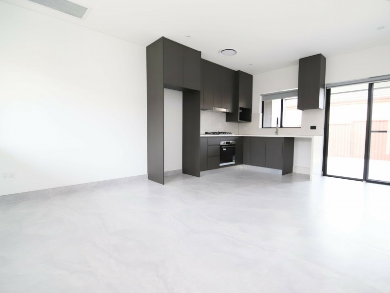 1/69 Catherine Street, Punchbowl NSW 2196