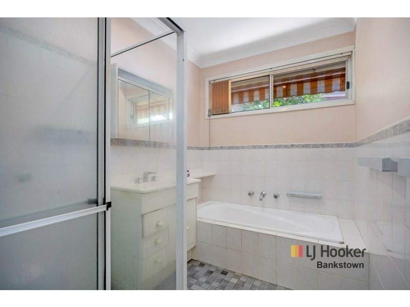 14 Tonga Close, Greenacre NSW 2190