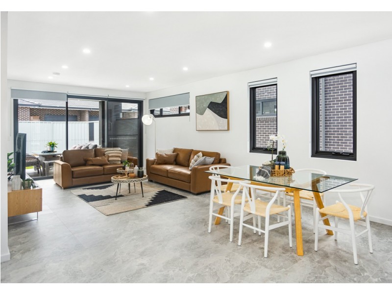 2/71 Lancaster Avenue, Punchbowl NSW 2196