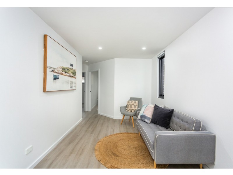2/71 Lancaster Avenue, Punchbowl NSW 2196