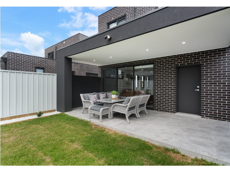 2/71 Lancaster Avenue, Punchbowl NSW 2196