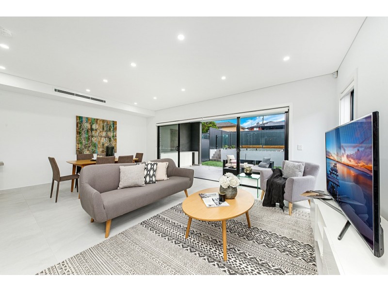 16 Jacaranda Drive, Georges Hall NSW 2198