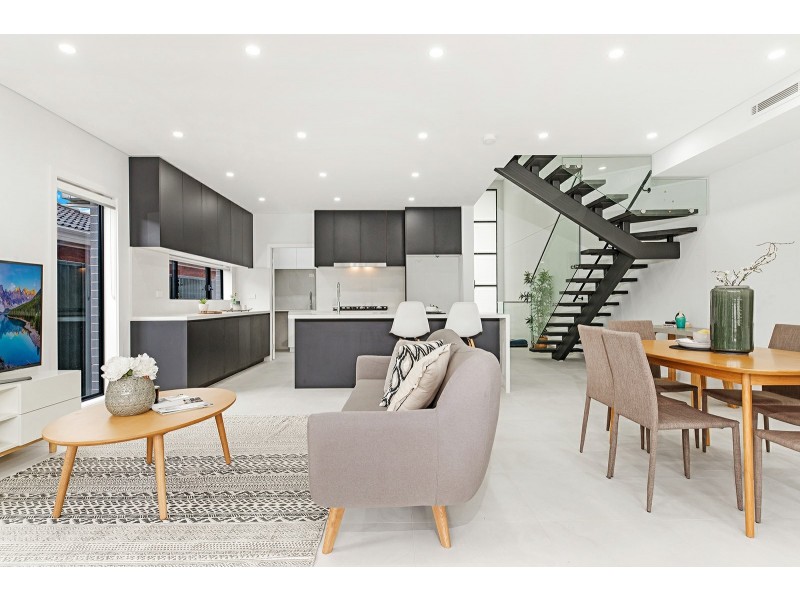 16 Jacaranda Drive, Georges Hall NSW 2198