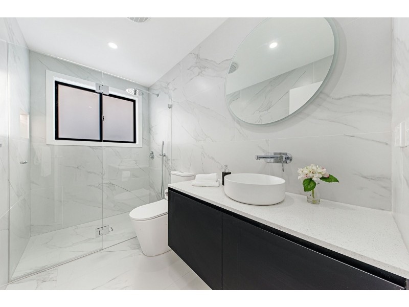 16 Jacaranda Drive, Georges Hall NSW 2198