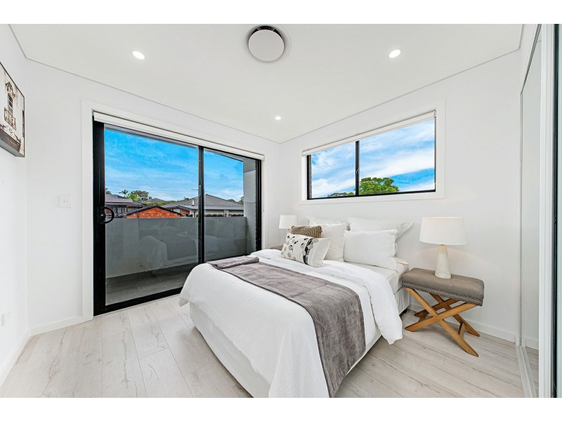 16 Jacaranda Drive, Georges Hall NSW 2198