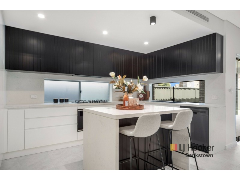 6a Brallos Avenue, Holsworthy NSW 2173