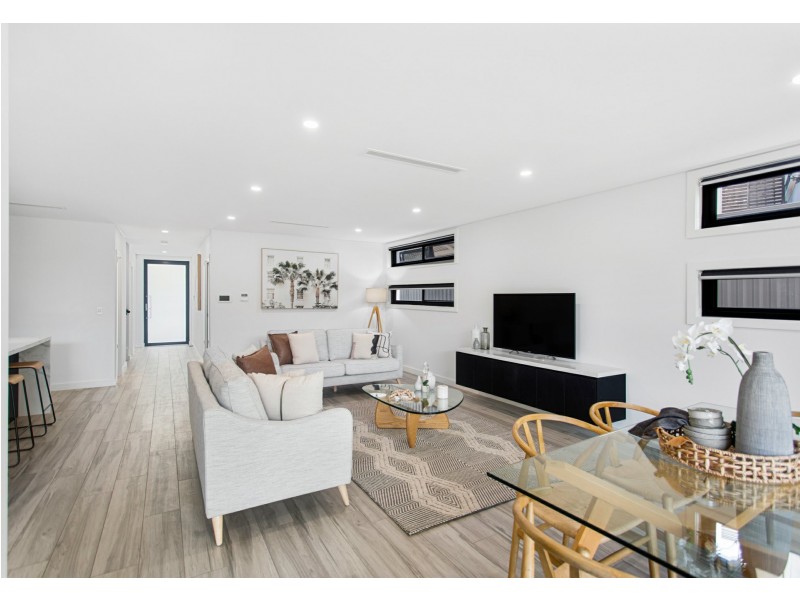 10 Oatley Place, Padstow Heights NSW 2211