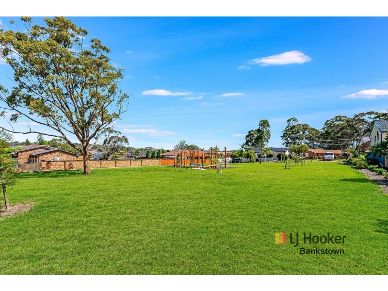 32 Yvonne Crescent, Bass Hill NSW 2197