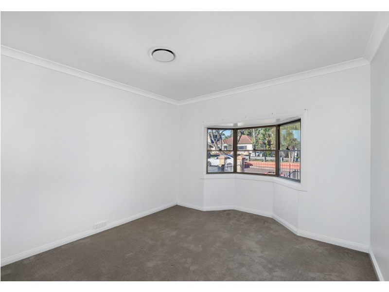 532 Henry Lawson Drive, East Hills NSW 2213