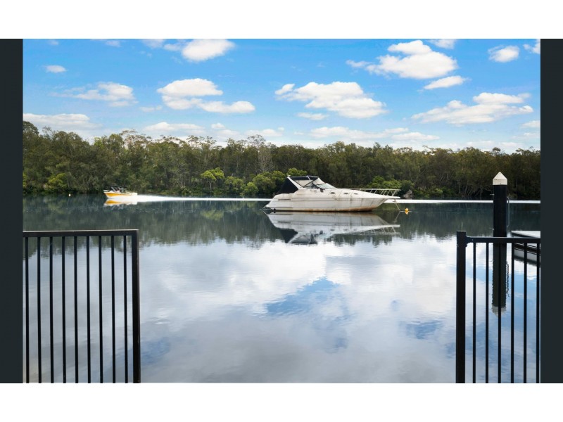 532 Henry Lawson Drive, East Hills NSW 2213