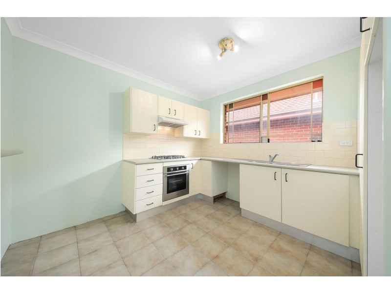 4/6-10 Sir Joseph Banks Street, Bankstown NSW 2200